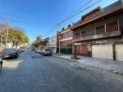 Depto Tipo Casa en Venta de 5 ambientes