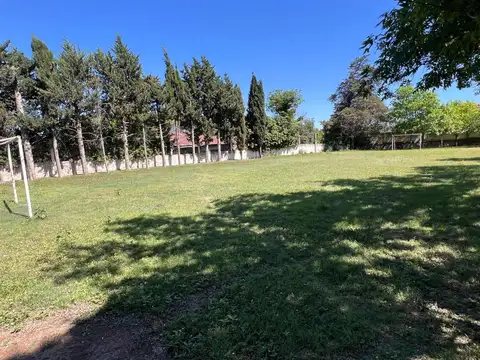 Casa en Venta con 6 cocheras