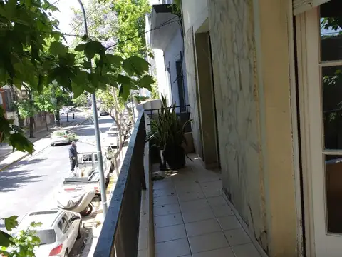 Depto Tipo Casa en Alquiler de 4 ambientes