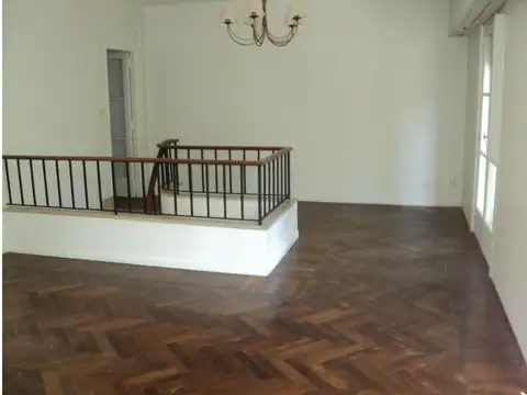 Depto Tipo Casa en Alquiler de 3 dormitorios
