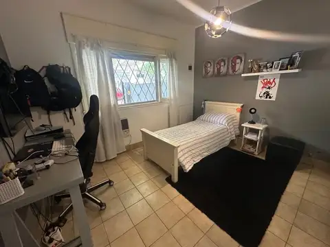 Casa en Venta en Rafael Calzada, USD 160.000