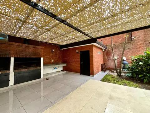 Departamento 6 ambientes con 4 baños
