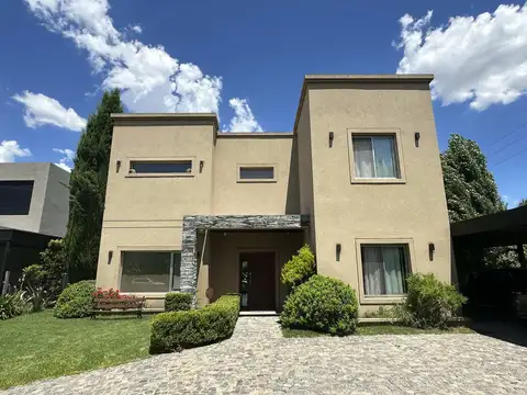 Casa en Alquiler Temporal en Las Liebres, USD 3.500