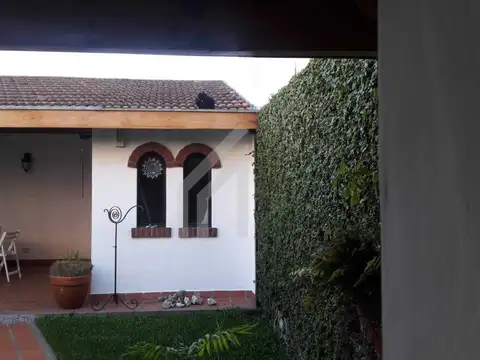 Casa en Venta con 1 cochera