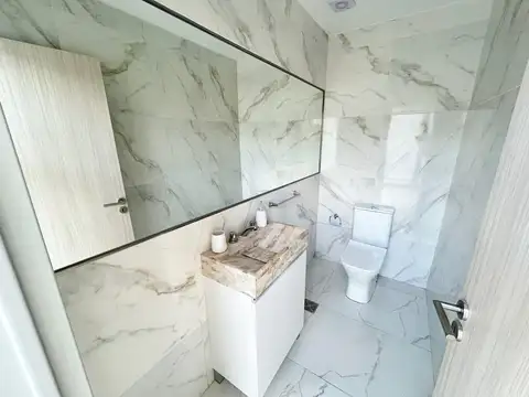 Local en Alquiler en Barrio Parque San Martín, $ 1.800.000