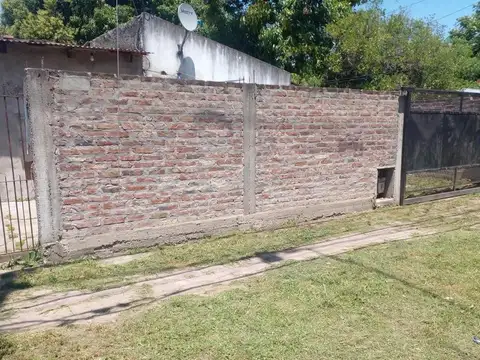 Casa 3 ambientes con 1 baño