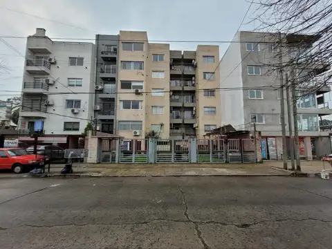 5 COCHERAS EN VENTA EN EDIFICIO