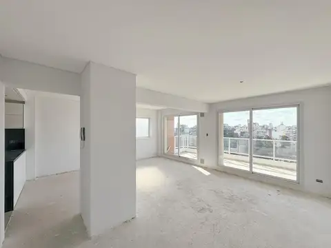 Departamento de 4 dormitorios frente a la plaza Lopez con amenities