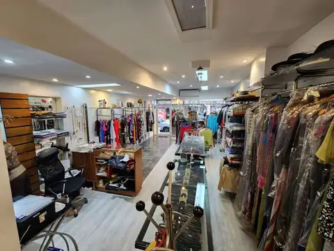 Local en Venta Via Púb.