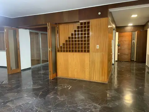 Departamento 6 ambientes con 3 baños