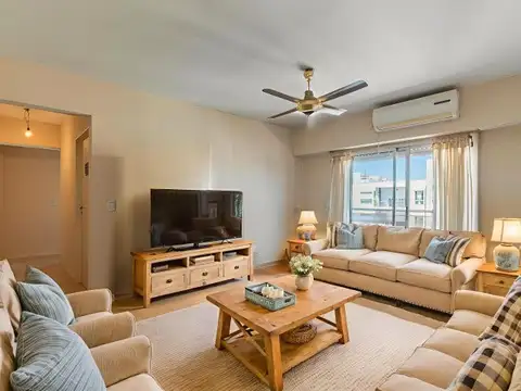 Vendo luminoso departamento  con buena vista