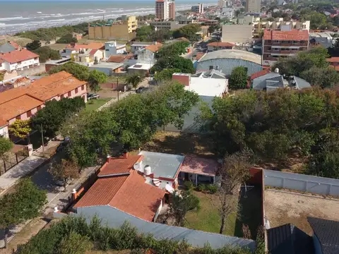 Alquilo 2amb.40mts2,Costa Azul, p/4pers.piso 9no.a una cuadra del mar, dueño, exc.equipado,luminoso.