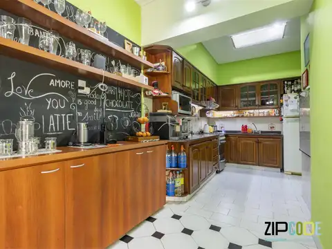 Venta Chalet en Villa Tesei con Patio y Playroom