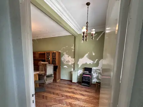 Casa 5 ambientes con 1 baño