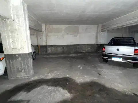 Cochera en venta en La Plata