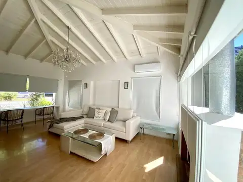 Casa en Alquiler de 3 dormitorios
