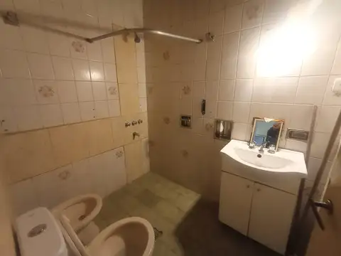 Depto Tipo Casa en Alquiler 40 años
