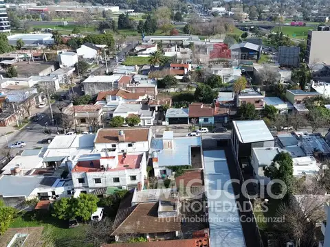 Lote con cocheras en venta | Pellegrini N°247 | Escobar