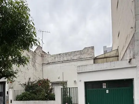 Terreno en Venta en Flores, USD 850.000