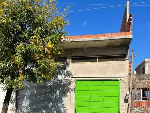 Depósito en venta - 2 Baños - Gonzalez Catan