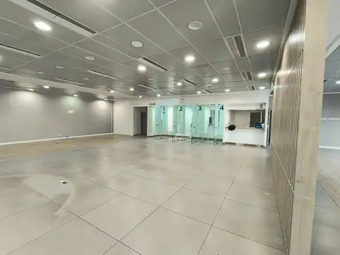 Local en Alquiler en Centro, USD 12.000