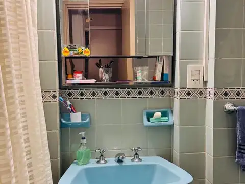 Departamento 6 ambientes con 1 baño