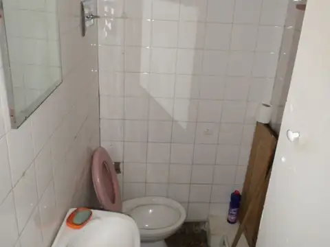 Local en Venta Via Púb.