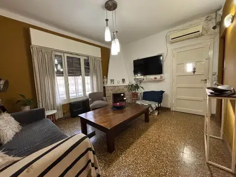 Casa 4 ambientes con 1 baño