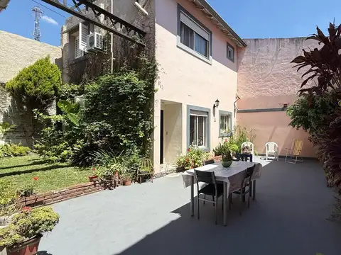 Depto Tipo Casa en Venta de 3 ambientes