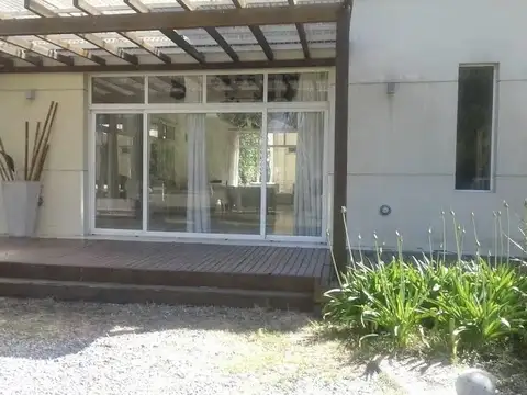 Local en Venta en Exaltacion de la Cruz, USD 1.200.000