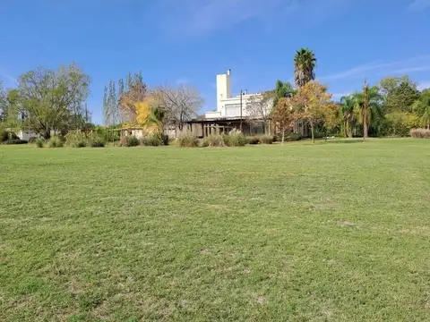 Local en Venta en Barrio Los Pinos, Exaltación de la Cruz