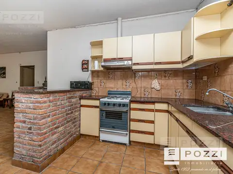 Casa 7 ambientes con 3 baños