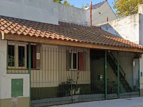 SEPTIEMBRE en Versalles, asaditos al aire libre, casa IDEAL hijos adolescentes , luminosa