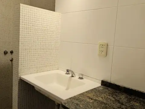 Departamento en Alquiler en Castelar, $ 465.000