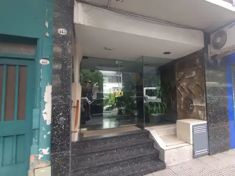 Avenida La Plata al 400