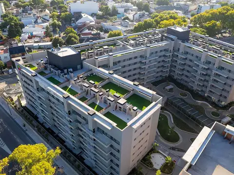 Monoambiente en venta en Devoto con balcón y parrilla