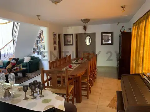Casa a la venta en Country Club El Paraiso Hipico @ Golf, Guernica