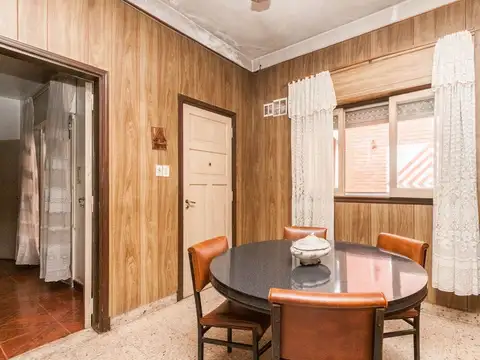 Casa 4 ambientes con 1 baño