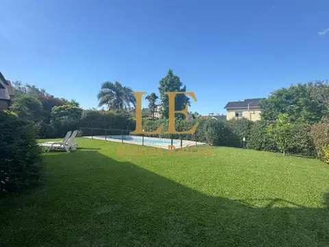 Casa en Venta al Este