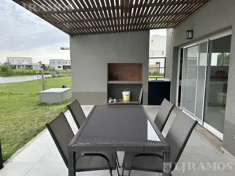 Casa en Alquiler en El Canton - Norte, USD 1.490