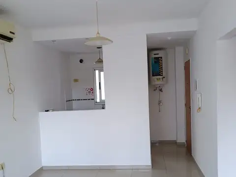 Alquiler Departamento 1 dormitorio en La Plata Muy Luminoso Excelente 7 años contrafrente AA