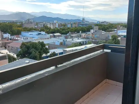 Departamento en Alquiler en Primera Seccion, $ 500.000