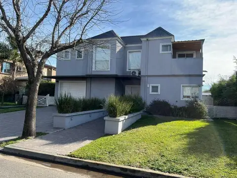 Casa - Venta - Argentina, Berazategui - Aut. Buenos Aires - La Plata