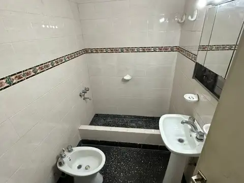 Depto Tipo Casa en Venta en Liniers, USD 145.000