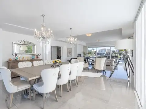 Casa 6 ambientes con 6 baños