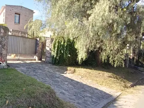 VENDE CASA 3 DORMITORIOS RIVERA INDARTE