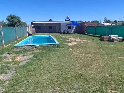 CASA QUINTA EN  VENTA CON AMPLIO PARQUE-CHIVILCOY