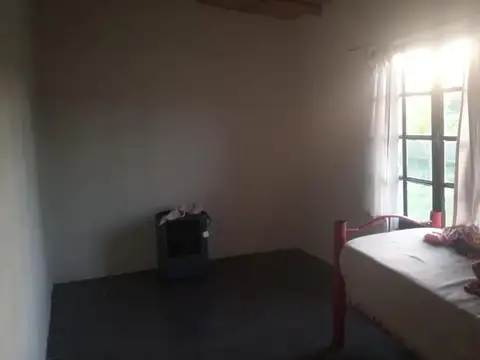 Casa 3 ambientes con 1 baño