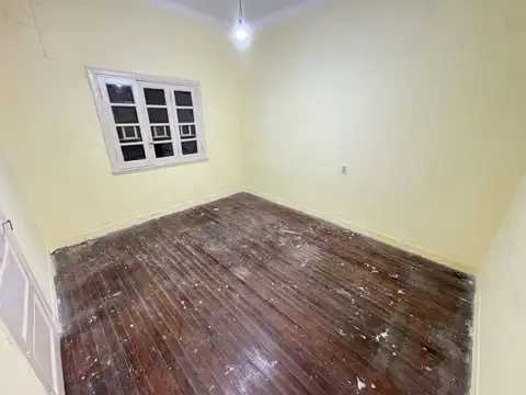 Depto Tipo Casa en Venta 50 años