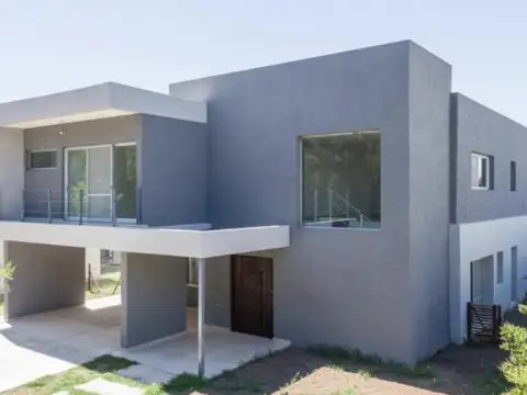 C. Juan Díaz de Solís, Dique Luján, Provincia de Buenos Aires